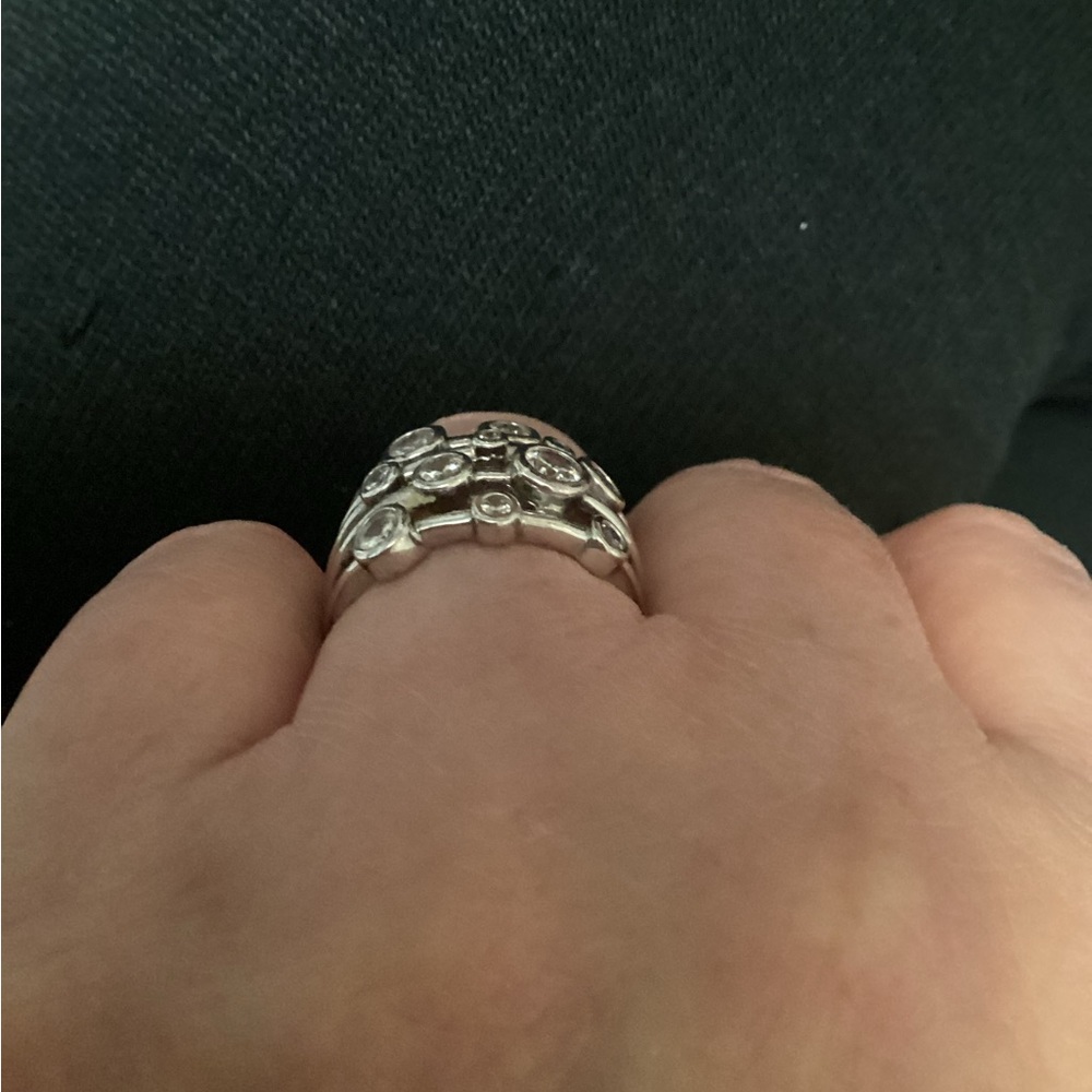 Sterling Silver Ring With Diamond Simulates. - image 4